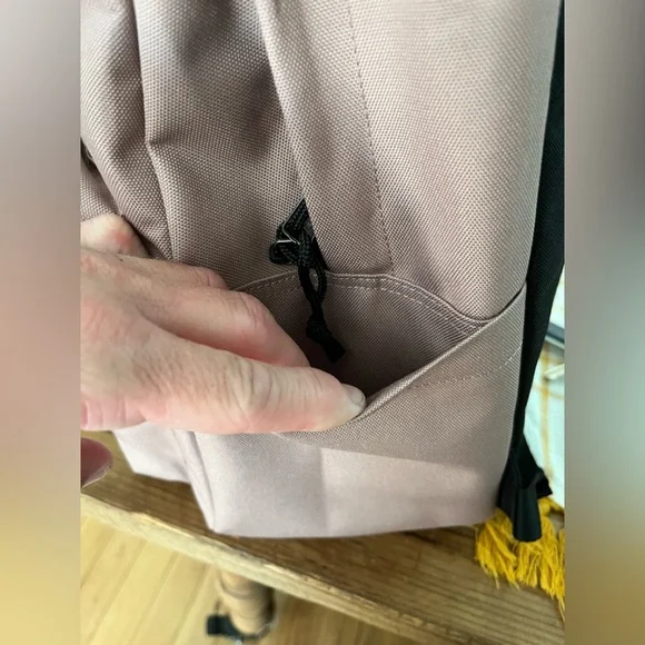 NWT Herschel Classic XL BackPack Ash Rose - Picture 7 of 12